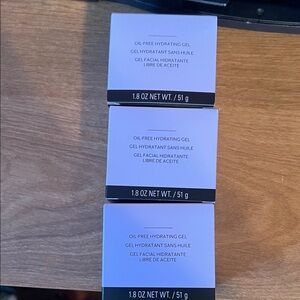 Oil-Free Hydrating Gel Set